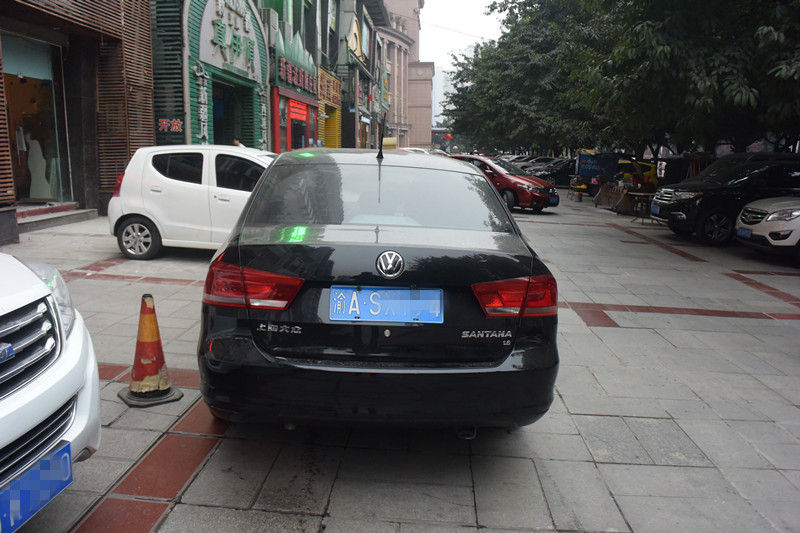 重庆大众桑塔纳升级汽车音响：丹拿232+歌诗尼低音